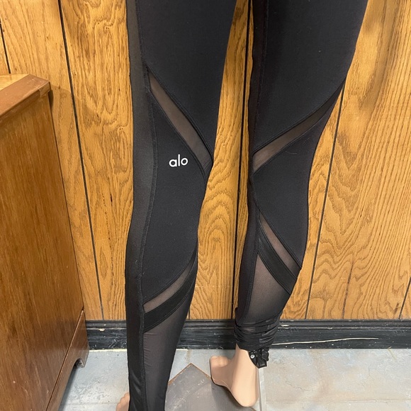 Epic" Leggings in black-Alo Yoga - Picture 4 of 13